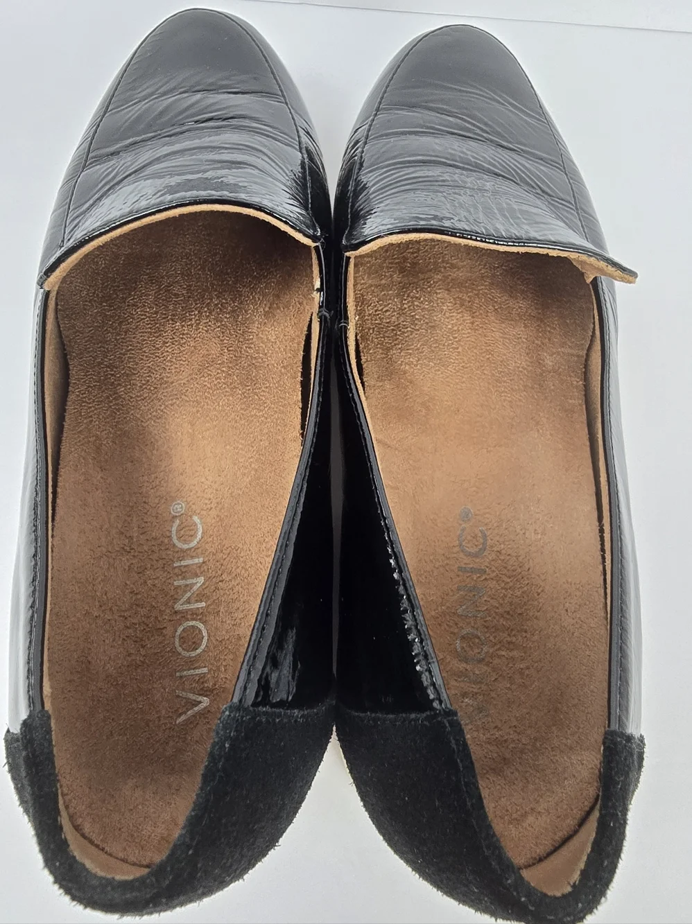 Vionic black patent